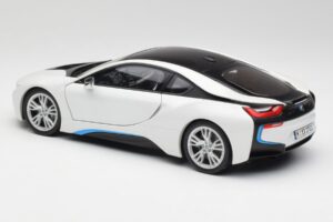 BMW i8 Crystal Wit Paragon 1:18 80432336841 Metaal — afbeelding 7 van 8