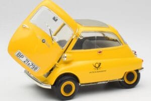 BMW Isetta 250 Deutsche Bundespost Revell 1:18 925 Metaal — afbeelding 2 van 8