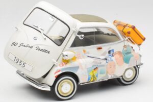 BMW Isetta 250 Revell 1:18 8828 Metaal — afbeelding 2 van 8