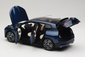 BMW iX Blue Metallic Minichamps 1:18 110023100 Metaal — afbeelding 5 van 8