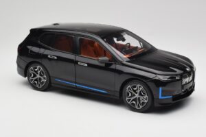 BMW iX Sapphire Black Minichamps 1:18 110023101 Metaal — afbeelding 6 van 8