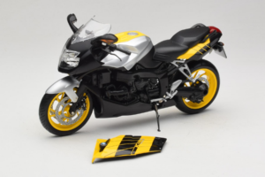 BMW K1200S Geel Zwart Minichamps 1:10 80430309224 Metaal — afbeelding 2 van 8