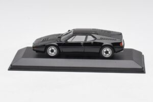 BMW M1 Zwart Minichamps 1:43 940025021 Metaal