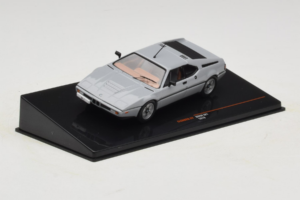 BMW M1 Grijs IXO 1:43 CLC602N Metaal — afbeelding 2 van 4
