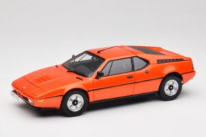 BMW M1 Oranje Minichamps 1:18 80432411549 Metaal