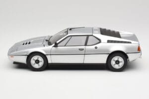 BMW M1 Zilver Metallic Norev 1:18 183226 Metaal — afbeelding 4 van 8