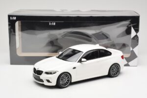 BMW M2 Competition F87 Wit Minichamps 1:18 155028000 Metaal — afbeelding 6 van 6