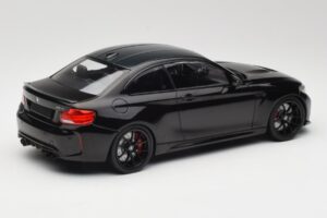 BMW M2 CS F87 Zwart Metallic met zwarte velgen Minichamps 1:18 155021026 Metaal — afbeelding 2 van 6