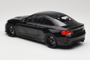 BMW M2 CS F87 Zwart Metallic met zwarte velgen Minichamps 1:18 155021026 Metaal — afbeelding 5 van 6