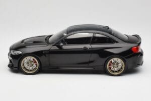 BMW M2 CS F87 Zwart Metallic Met Gouden Velgen Minichamps 1:18 155021021 Metaal — afbeelding 3 van 6
