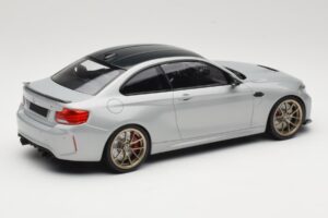 BMW M2 CS F87 Zilver met gouden velgen Minichamps 1:18 155021028 Metaal — afbeelding 2 van 6