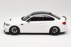 BMW M2 CS F87 Wit met zwarte velgen Minichamps 1:18 155021025 Metaal — afbeelding 3 van 6