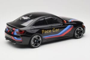 BMW M2 F87 Pace Car Minichamps 1:18 155026106 Metaal — afbeelding 2 van 6