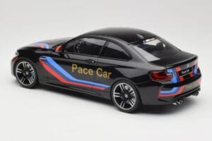 BMW M2 F87 Pace Car Minichamps 1:18 155026106 Metaal — afbeelding 5 van 6