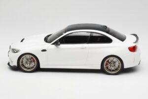 BMW M2 F87 CS Alpine White Gouden Velgen Minichamps 1:18 155021020 Metaal — afbeelding 3 van 6