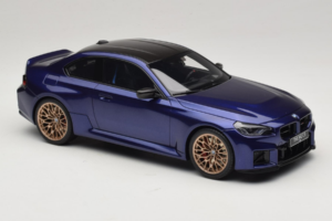 BMW M2 G87 CS Blauw Metallic GT Spirit 1:18 GT552 Hars — afbeelding 4 van 6