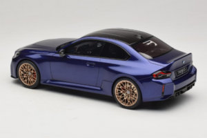 BMW M2 G87 CS Blauw Metallic GT Spirit 1:18 GT552 Hars — afbeelding 5 van 6