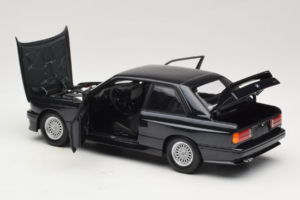 BMW M3 E30 Sport Evolution Blue Metallic Minichamps 1:18 180020308 Metaal — afbeelding 5 van 8