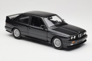 BMW M3 E30 Black Metallic Minichamps 1:18 180020306 Metaal — afbeelding 6 van 8