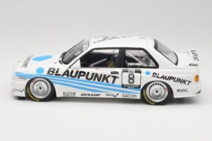BMW M3 E30 Team Schnitzer #8 O. Manthey DTM 1988 Minichamps 1:18 155882008 Metaal — afbeelding 3 van 6