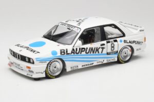 BMW M3 E30 Team Schnitzer #8 O. Manthey DTM 1988 Minichamps 1:18 155882008 Metaal
