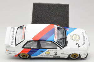 BMW M3 E30 Warsteiner #2 E. van de Poele DTM Champion 1987 Minichamps 1:18 80430396026-O1 Metaal — afbeelding 8 van 9