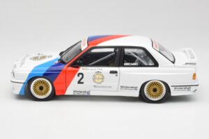 BMW M3 E30 #2 Warsteiner E. van de Poele DTM Champion 1987 Minichamps 1:18 80430396026-O Metaal — afbeelding 4 van 8