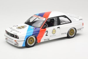 BMW M3 E30 Zackspeed #2 E. van de Poele Champion DTM 1987 Minichamps 1:18 155872002 Metaal