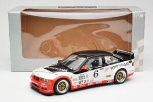 BMW M3 E36 GTR #0 B. Auberlen / M. Simo / P. Cunningham Daytona 24 Hours 1998 UT Models 1:18 39816 Metaal — afbeelding 8 van 8