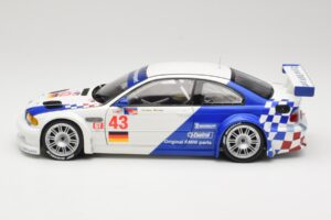 BMW M3 E46 GTR #24 D. Muller / J. Muller / H.-J. Stuck ALMS 2001 Minichamps 1:18 80430139184 Metaal — afbeelding 4 van 8