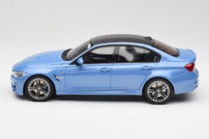 BMW M3 F80 Yas Marina Blauw GT Spirit 1:18 GT055 Hars — afbeelding 3 van 6
