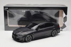 BMW M3 G80 Zwart Metallic Minichamps 1:18 155020202 Metaal — afbeelding 6 van 6