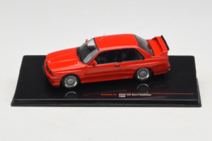 BMW M3 E30 Sport Evolution Rood IXO 1:43 CLC583N Metaal