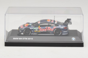 BMW M4 #13 Red Bull A. da Costa BMW Team RBM DTM 2015 Minichamps 1:43 80422405596 Metaal — afbeelding 4 van 5