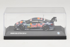 BMW M4 #18 Red Bull A. da Costa BMW Team RBM DTM 2014 Minichamps 1:43 80422364863 Metaal — afbeelding 4 van 5