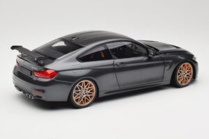 BMW M4 F82 GTS Mineral Grey Metallic Minichamps 1:18 110025222 Metaal — afbeelding 3 van 8
