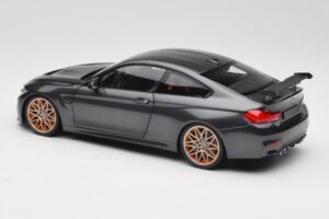 BMW M4 F82 GTS Mineral Grey Metallic Minichamps 1:18 110025222 Metaal — afbeelding 7 van 8