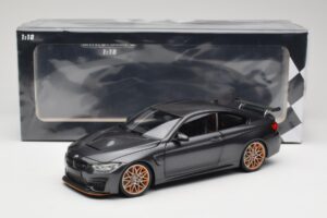 BMW M4 F82 GTS Mineral Grey Metallic Minichamps 1:18 110025222 Metaal — afbeelding 8 van 8