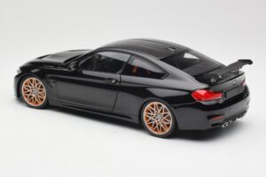 BMW M4 F82 GTS Sapphire Black Metallic Minichamps 1:18 110025220 Metaal — afbeelding 7 van 8