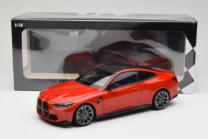 BMW M4 F82 Imola Red Metallic Minichamps 1:18 155020121 Metaal — afbeelding 6 van 6