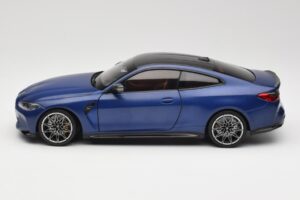 BMW M4 G82 Blauw Metallic Minichamps 1:18 113020123 Metaal — afbeelding 4 van 8
