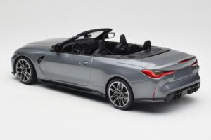 BMW M4 G82 Cabriolet Grey Metallic Minichamps 1:18 155021034 Metaal — afbeelding 5 van 6