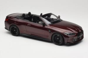 BMW M4 G83 Cabrio Rood Metallic Minichamps 1:18 155021032 Metaal — afbeelding 4 van 6