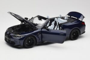 BMW M4 G82 Cabriolet Blauw Metallic Minichamps 1:18 110021031 Metaal — afbeelding 2 van 8