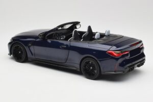 BMW M4 G82 Cabriolet Blauw Metallic Minichamps 1:18 110021031 Metaal — afbeelding 7 van 8
