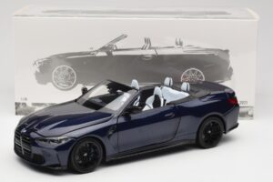 BMW M4 G82 Cabriolet Blauw Metallic Minichamps 1:18 110021031 Metaal — afbeelding 8 van 8