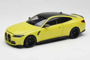 BMW M4 G82 Geel Dealer Editie Minichamps 1:18 80435A51949-R1 Metaal