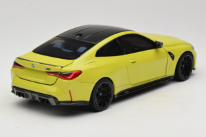 BMW M4 G82 Geel Dealer Editie Minichamps 1:18 80435A51949-R1 Metaal — afbeelding 5 van 10