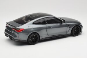 BMW M4 G82 Grijs Metallic Minichamps 1:18 113020124 Metaal — afbeelding 3 van 8
