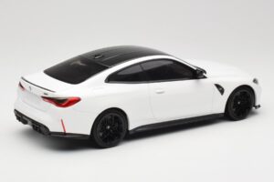 BMW M4 G82 Wit Minichamps 1:18 155020122 Metaal — afbeelding 2 van 6